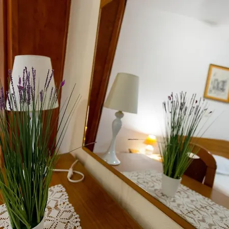 Balic - Zf Hvar ゲストハウス フヴァル