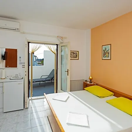 ゲストハウス Balic - Zf Hvar 3*