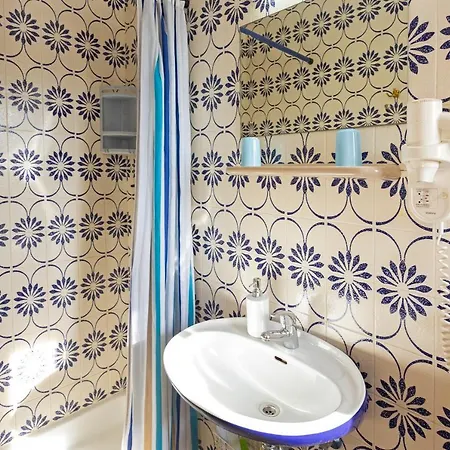 Balic - Zf Hvar フヴァル