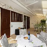 Balic - Zf Hvar Pensión