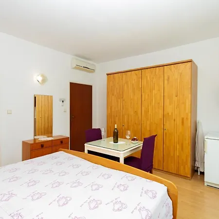 Balic - Zf Hvar Гостевой дом 3*